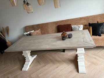 Super mooie eettafel! Masief hout!