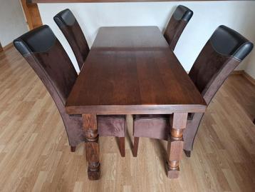 Gratis af te halen eiken eettafel met 6 stoelen