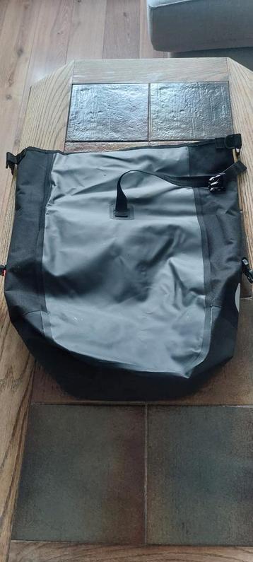 28L waterdichte fietstas, kapotte bevestiging