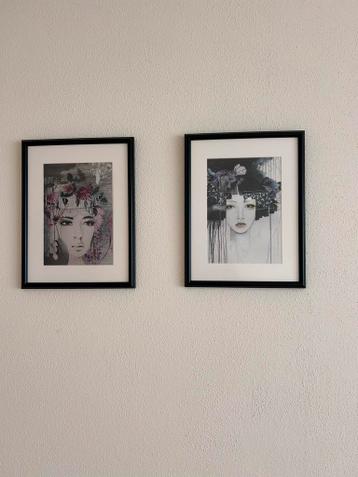 Diverse spullen gratis ophalen: fotolijsten, kastje, tuinhui