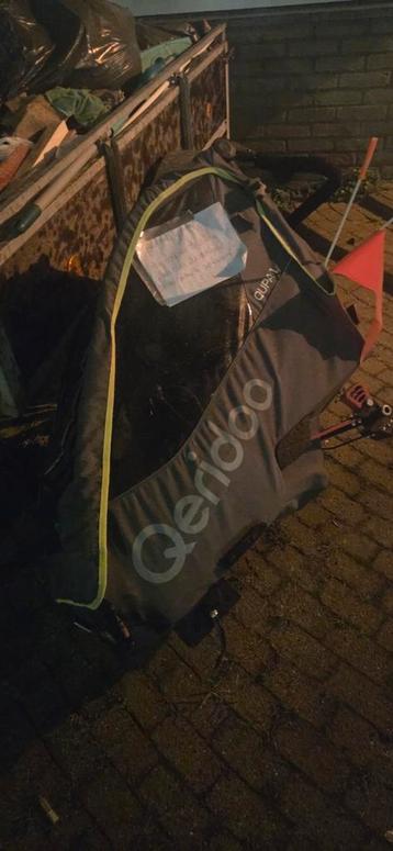 Qeridoo fietskar met baby stoel/schommelstoel - Gratis