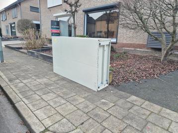Archiefkast / oude ijzeren kast - gratis af te halen