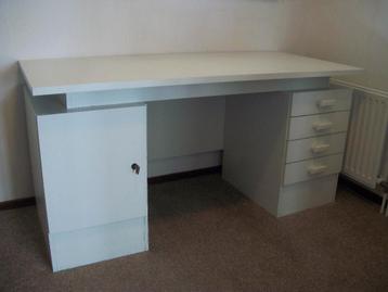 Bureau 150 x 70 x 75 cm hoog - Ecru - Stevig en Stabiel