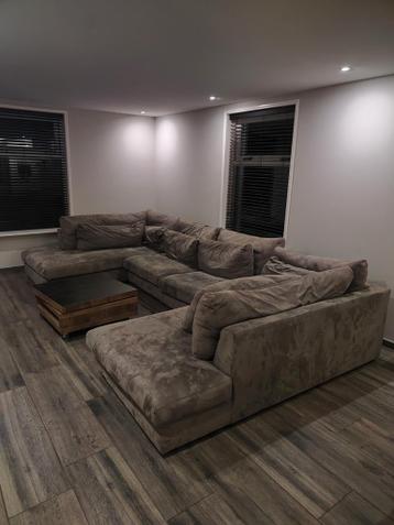 Groot u-vormig bankstel gratis af te halen (vanaf 16 maart)