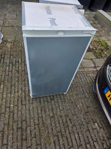 Oud ijzer en witgoed voor schroot