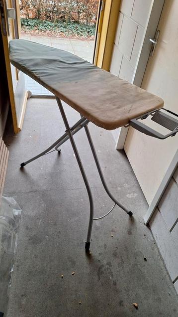 Grote brede Brabantia strijkplank