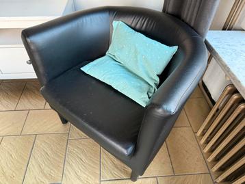 GRATIS zwart lederen stoel fauteuil 70 x 64 x 63 cm igst