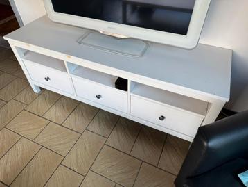 GRATIS televisiemeubel tv meubel IKEA Hemnes 148x47x57 cm