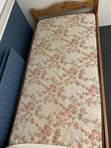 Eenpersoonsmatras - Verkleurd maar schoon