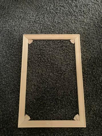 Houten lijst 50 x 75voor het spannen van canvas