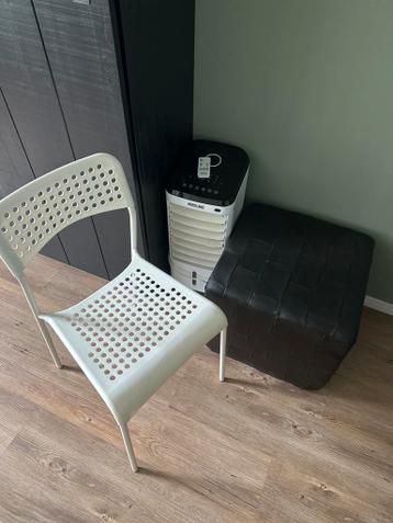 Gratis: Poef, IKEA stoel en Nordland luchtkoeler PD-8833
