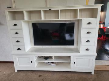 Televisiekast gratis af te halen