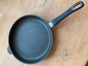 braadpan 28cm NIET geschikt voor inductie