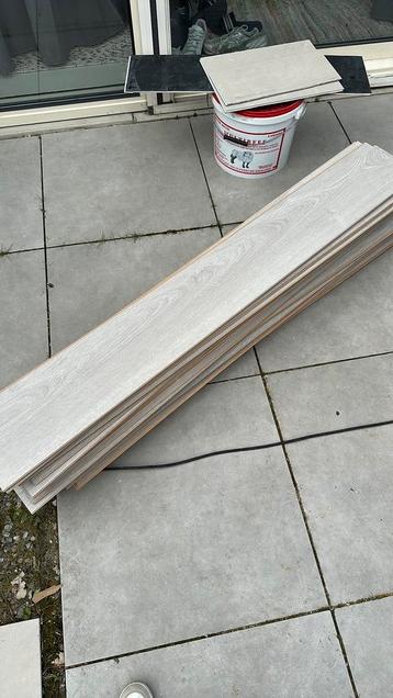 Laminaat gratis ophalen vandaag inclusief ondervloer