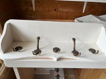 Kapstok hangend met hoedenplank nieuw