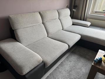 Hoekbank MOET WEG!!! 280cm x 178cm en breed 95cm