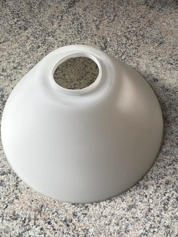 Mat glazen lampenkapje - 18 cm breed, 8 cm hoog