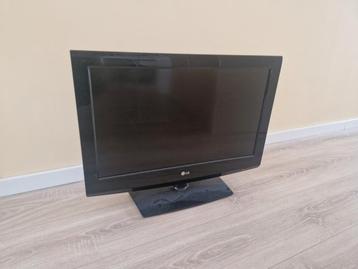 LG 32 inch LCD TV met draaibare voet