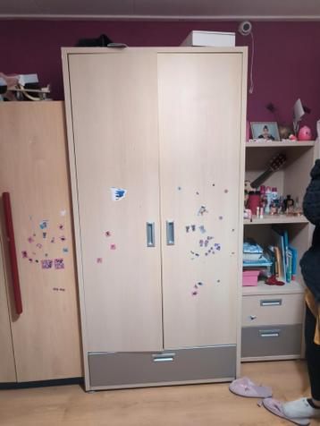 2mHx1mB sterke kledingkast met lade