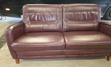 Rood leer 2 zits bank, GRATIS