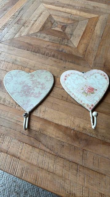 Haakjes met hartvorm