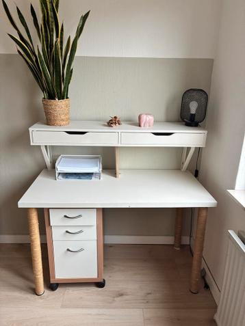 Ikea Linnmon Bureau met Opzetstuk en Ladekastje