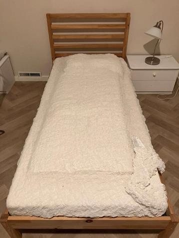 IKEA Tarva bed 90x200 cm (exclusief matras)