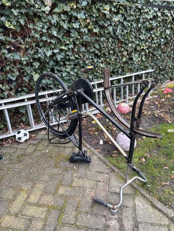 Oude stationsfiets - opknapper of voor onderdelen