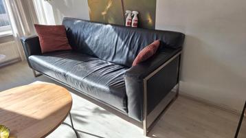 Gratis bank Montel & 2 Hg spuitbussen vh leer