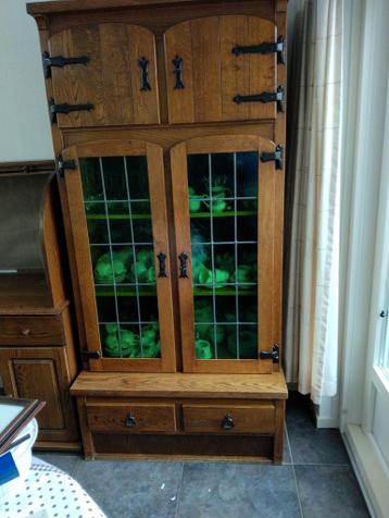 Buffetkast met glas in lood, 2 lades, 4 deuren - Gratis