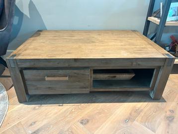 Robuuste houten salontafel met lade - Pronto