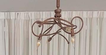 Rustieke metalen hanglamp met 3 lichtpunten