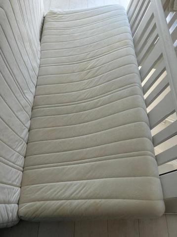 Matrassen 2 keer 90 x 200 gratis ophalen