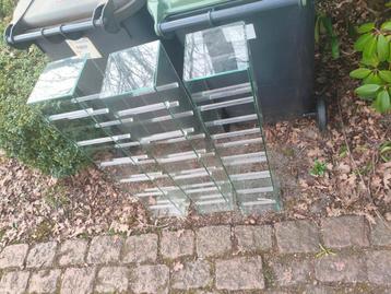 Glazen CD rekken - Set van 3 gratis - slightly dmaged foot