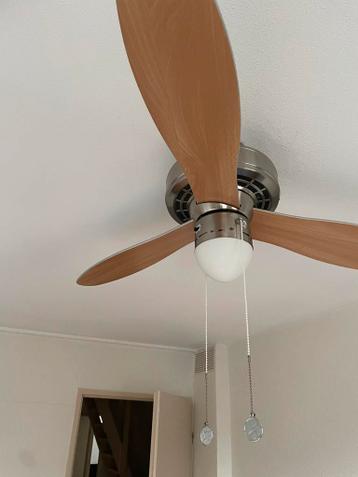 Stijlvolle Plafondventilator met Koordbediening en 4 Standen