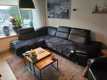 Hoekbank gratis af te halen - Zwart kunstleer