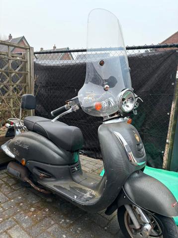 Bella Exlusive 2011 GRATIS LOOPT NIET