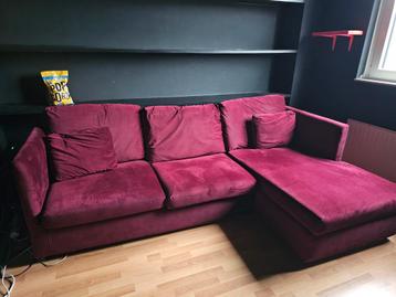 Bordeauxrode 3 zitsbank met bed en opbergruimte - gratis