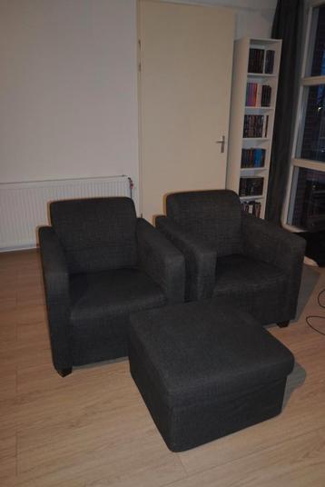 Set comfortabele stoelen met poef (donkergrijs stof)