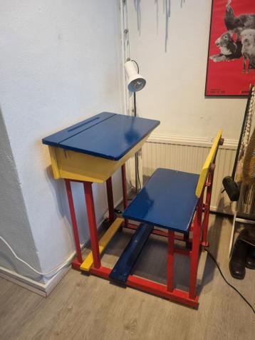 Mondriaan stijl bureau