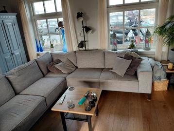 Mooie U-bank gratis maandag of dinsdag ophalen.