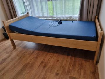 Gratis eenpersoonsbed met verstelbare lattenbodem