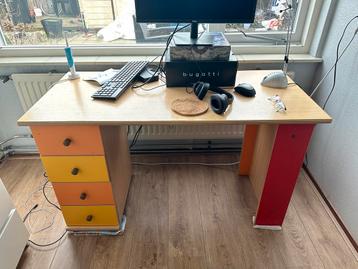 Bureau met lades - 60x125 cm, hoogte 70 cm