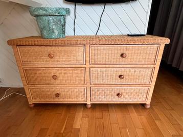 Rotan rieten kast met 6 lades - gratis af te halen