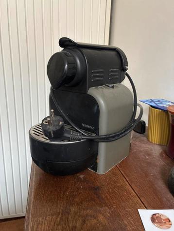 Gratis Nespresso apparaat - waterreservoir lekt
