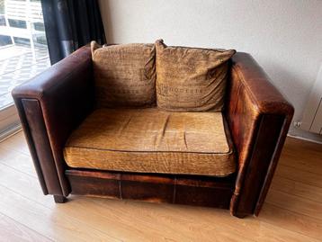 Stoere lamsleren kasteelbank 2 zits met patina