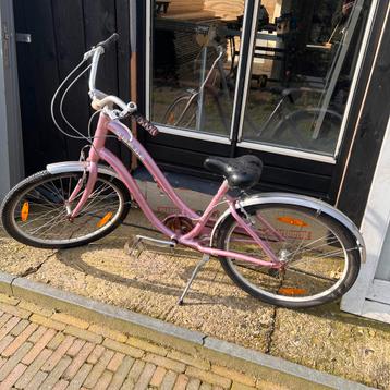 Giant Suede meisjesfiets 26 inch - Gratis af te halen