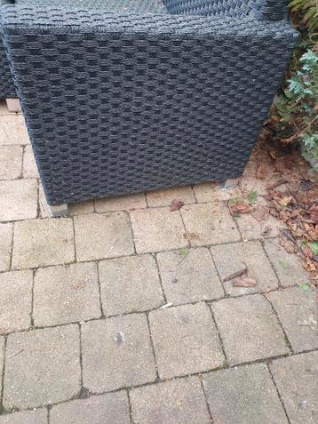 Tuin Bank en stoelen en salontafel gratis af halen in lith