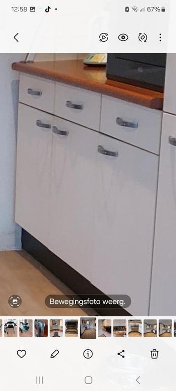 Keukenkast   3 stuks  met laatjes  en Keukenblad