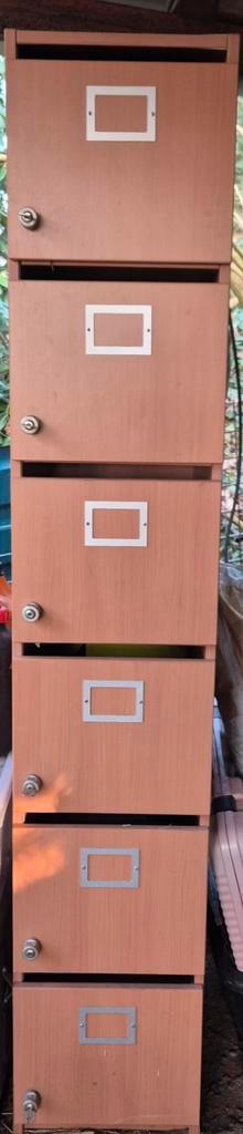 Dossierkast met 6 laden en sloten